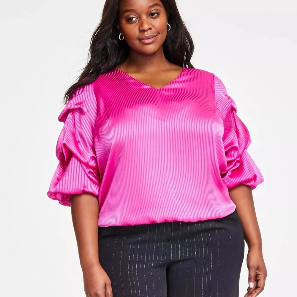 Vince Camuto Plus Size Shadow Stripe Bubble Sleeve V-Neck Top 2XL